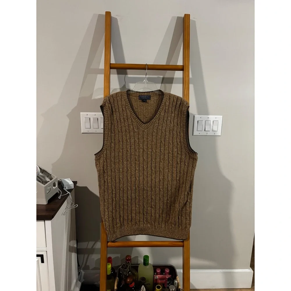 Vintage Susquehanna Trail Outfitters Men XL Brown Cable Knit V-Neck Sweater Vest